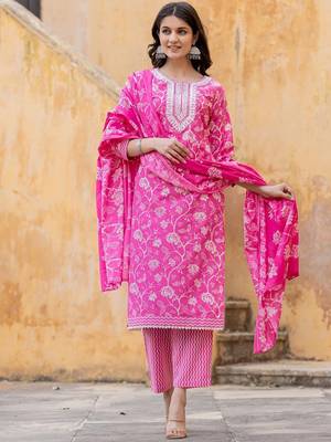 Floral Printed Regular Thread Work Kurta with Trouser & Dupatta 3