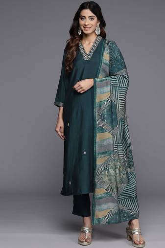 Women Ethnic Motifs Embroidered Regular Beads and Stones Kurta with Trousers & With Dupatta
