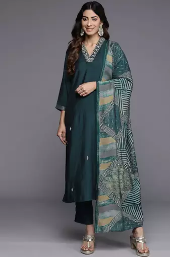 Women Ethnic Motifs Embroidered Regular Beads and Stones Kurta with Trousers & With Dupatta