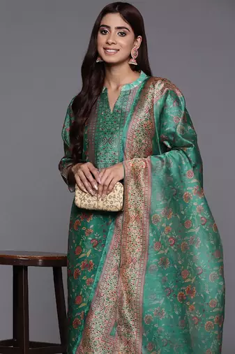Women Floral Printed Regular Chanderi Silk Kurta with Trousers & Dupatta