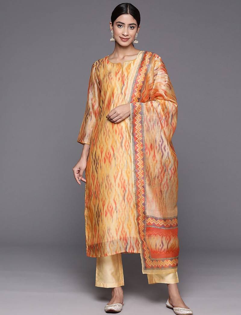 Women Printed Regular Chanderi Silk Kurta with Trousers & With Dupatta