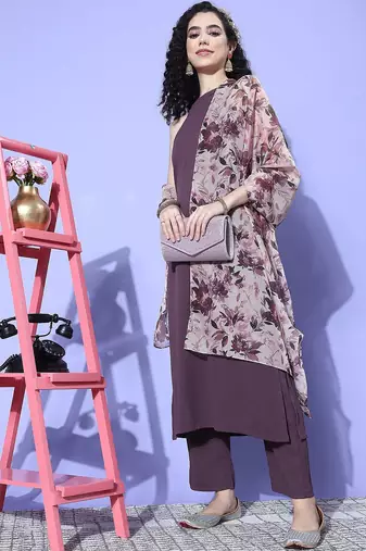 Regular Halter Neck Kurta with Trousers & Dupatta