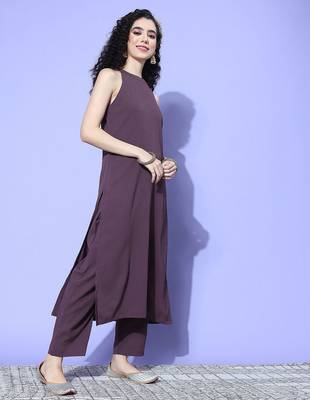 Regular Halter Neck Kurta with Trousers & Dupatta 4