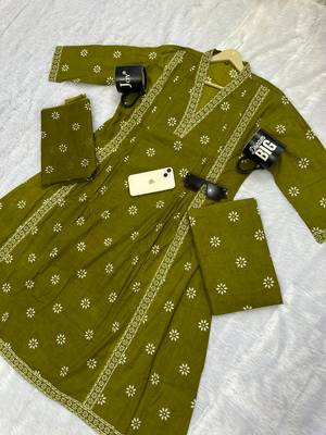 green floral printed cotton v-neck anarkali kurta pant dupatta set 5