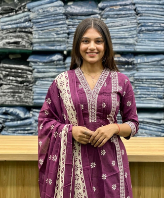 purple floral printed cotton v-neck anarkali kurta pant dupatta set 4