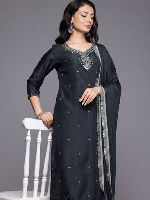 Ethnic Motifs Embroidered Sequinned Kurta With Trousers & Dupatta 1
