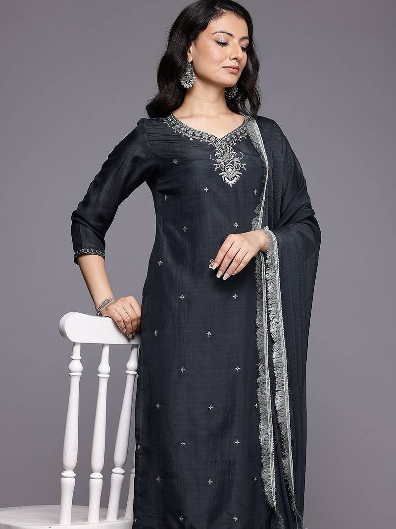 Ethnic Motifs Embroidered Sequinned Kurta With Trousers & Dupatta