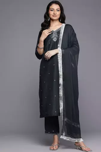 Ethnic Motifs Embroidered Sequinned Kurta With Trousers & Dupatta