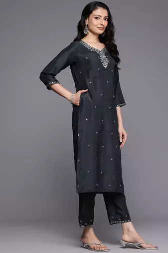 Ethnic Motifs Embroidered Sequinned Kurta With Trousers & Dupatta