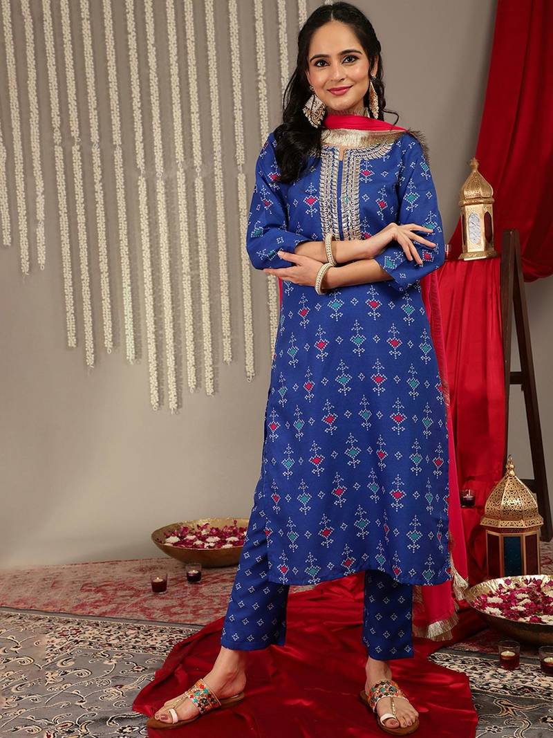 Bandhani Printed Gotta Patti Straight Kurta & Trouser With Dupatta