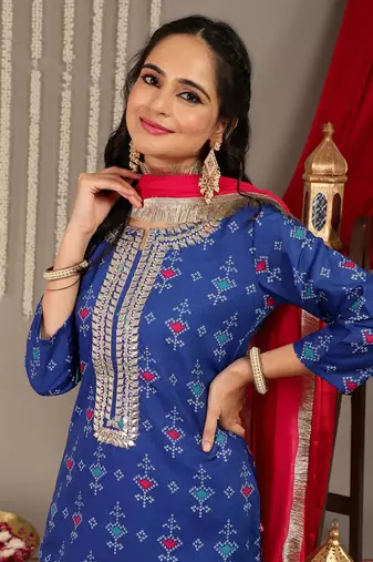 Bandhani Printed Gotta Patti Straight Kurta & Trouser With Dupatta