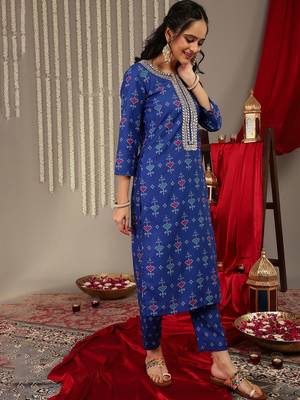 Bandhani Printed Gotta Patti Straight Kurta & Trouser With Dupatta 5