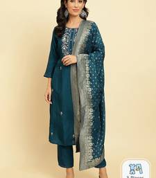 Floral Embroidered Beads & Stones Kurta With Trousers & Dupatta
