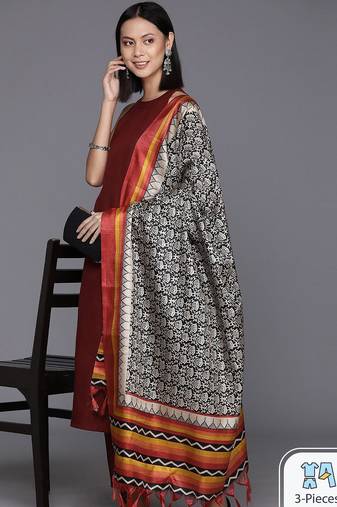 Halter Neck Straight Kurta with Trousers & Dupatta