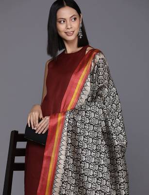 Halter Neck Straight Kurta with Trousers & Dupatta 7