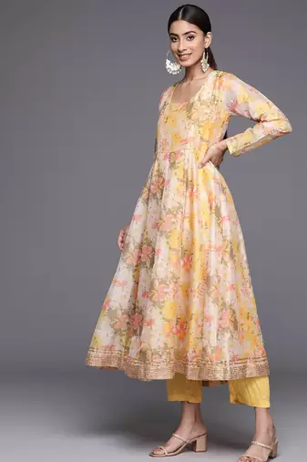 Floral Printed Empire Sequinned Kurta with Trousers & With Dupatta