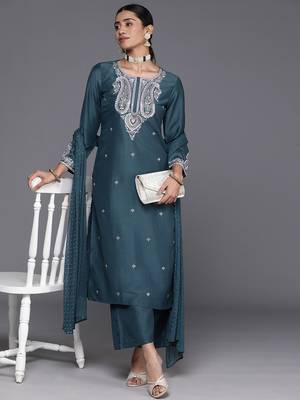 Ethnic Motifs Embroidered Regular Sequinned Kurta with Trousers & Dupatta 1