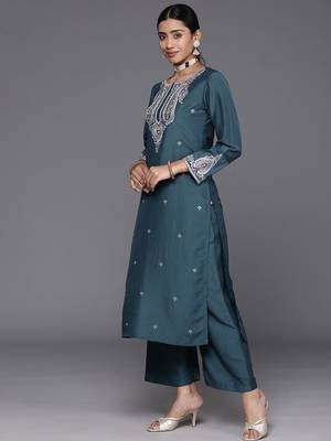 Ethnic Motifs Embroidered Regular Sequinned Kurta with Trousers & Dupatta 5