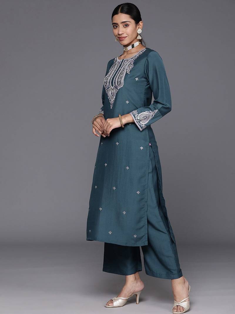 Ethnic Motifs Embroidered Regular Sequinned Kurta with Trousers & Dupatta