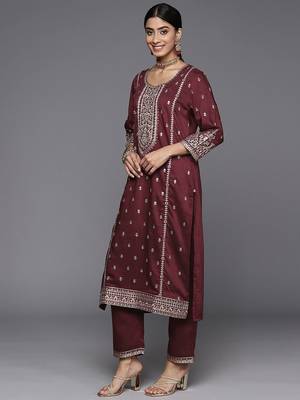 Women Floral Embroidered Regular Kurta with Trousers & With Dupatta 5