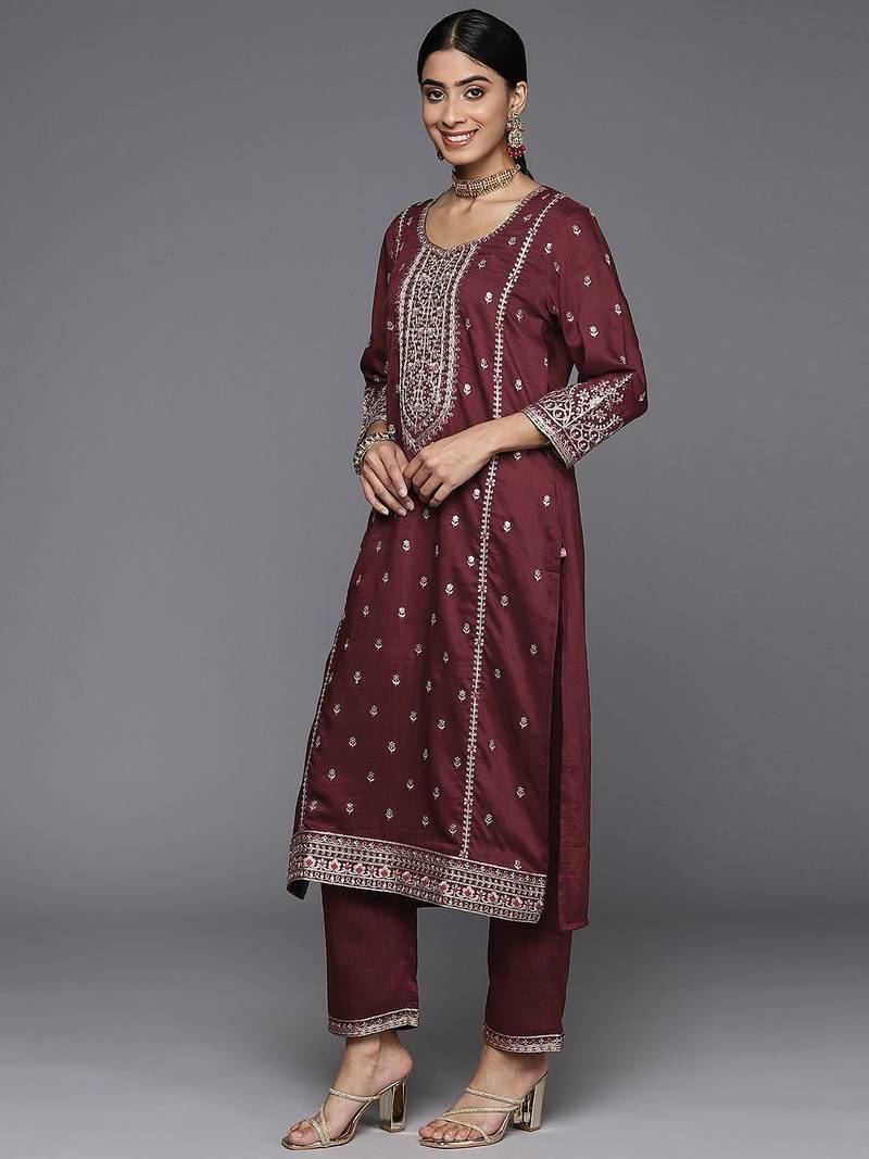 Women Floral Embroidered Regular Kurta with Trousers & With Dupatta
