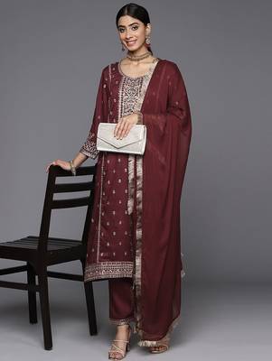 Women Floral Embroidered Regular Kurta with Trousers & With Dupatta 6