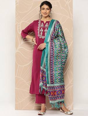 Embroidered Kurta With Trousers & Dupatta 1