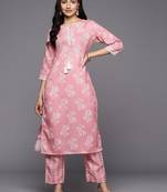 Women Pink Floral Printed Kurta with Trousers