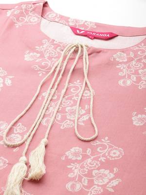 Women Pink Floral Printed Kurta with Trousers 2