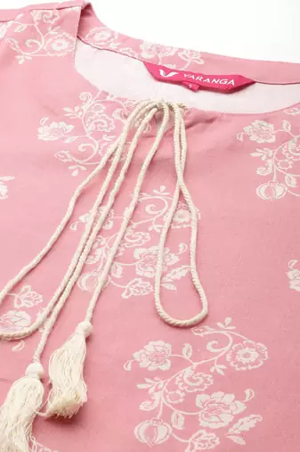 Women Pink Floral Printed Kurta with Trousers