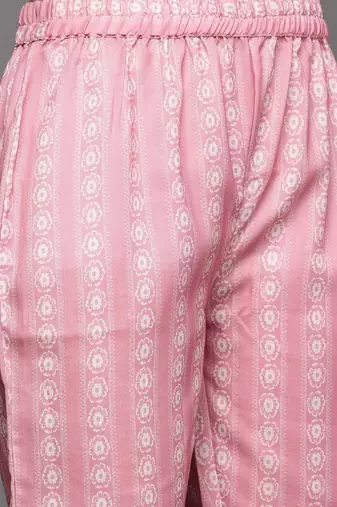 Women Pink Floral Printed Kurta with Trousers