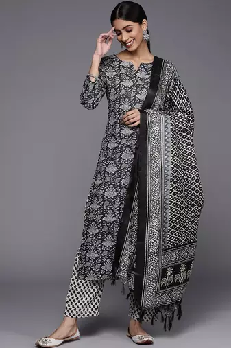 Women Digital Winter Printed Kurta Palazzo &Dupatta