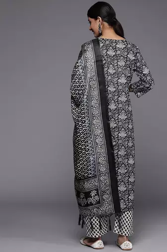 Women Digital Winter Printed Kurta Palazzo &Dupatta