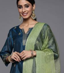 Women Navy Blue Floral Embroidered Thread Work Kurta with Trousers & With Dupatta