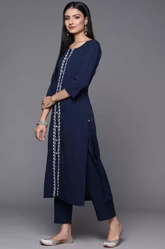 Women Navy Blue Ethnic Motifs Embroidered Panelled Thread Work Kurta with Trousers