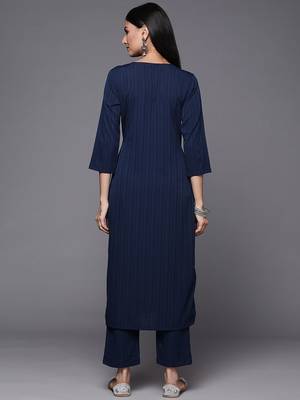 Women Navy Blue Ethnic Motifs Embroidered Panelled Thread Work Kurta with Trousers 5