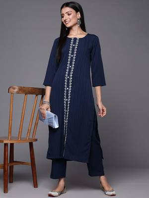 Women Navy Blue Ethnic Motifs Embroidered Panelled Thread Work Kurta with Trousers 6