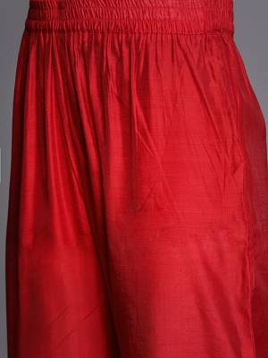 Women Red Floral Embroidered Kurta with Trousers & With Dupatta 4