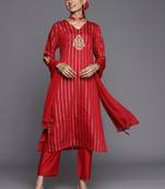 Women Red Floral Embroidered Kurta with Trousers & With Dupatta