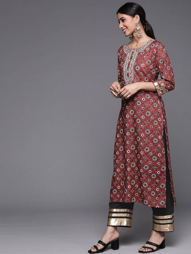 Women Maroon Ethnic Motifs Embroidered Kurta with Palazzos