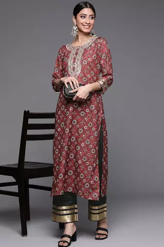 Women Maroon Ethnic Motifs Embroidered Kurta with Palazzos