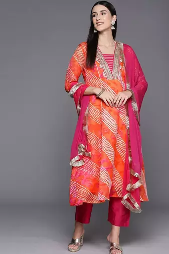 Leheriya Printed Straight Kurta with Trousers & With Dupatta