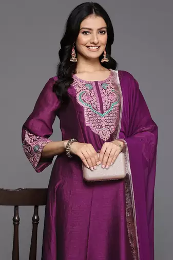 Women Floral Embroidered Regular Mirror Work Kurta with Trousers & With Dupatta