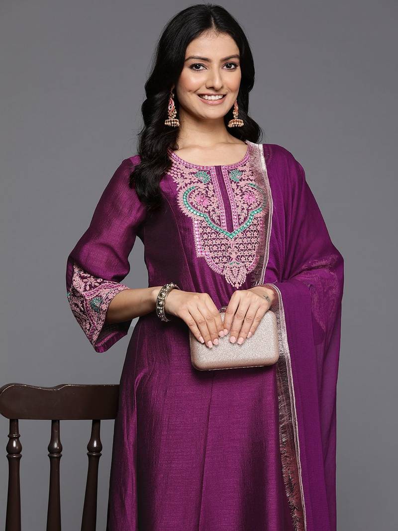 Women Floral Embroidered Regular Mirror Work Kurta with Trousers & With Dupatta