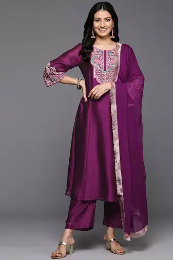 Women Floral Embroidered Regular Mirror Work Kurta with Trousers & With Dupatta