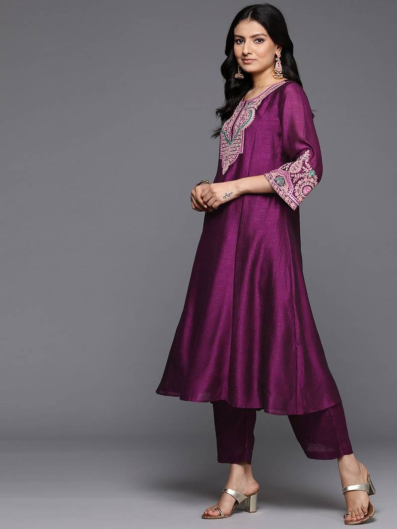 Women Floral Embroidered Regular Mirror Work Kurta with Trousers & With Dupatta