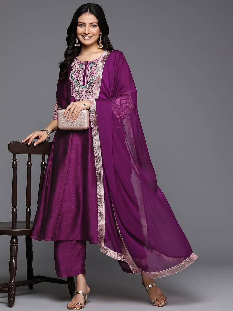 Women Floral Embroidered Regular Mirror Work Kurta with Trousers & With Dupatta
