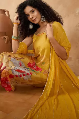 Floral Printed Beads & Stones Kurta With Trousers & Dupatta
