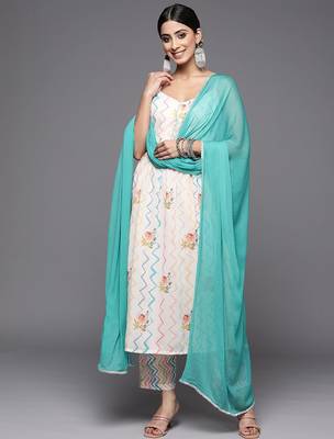 Women Off White Floral Printed Pleated Gotta Patti Kurta with Trousers & With Dupatta 1