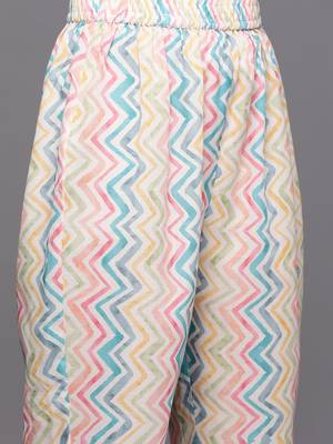 Women Off White Floral Printed Pleated Gotta Patti Kurta with Trousers & With Dupatta 3